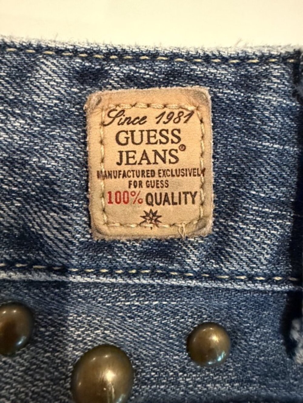 Guess brand jeans with western style rivet detailing - Picture 4 of 12